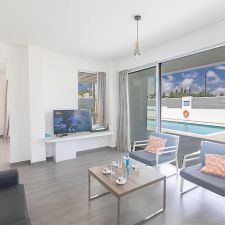 Greco Ccv4, 5 Schlafzimmer Mit Privatem Pool In Zentrum Πρωταράς